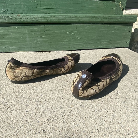 Calvin Klein women ballet slip on shoes, two toned brown CK logo. Size 8M. Used. - Picture 6 of 12